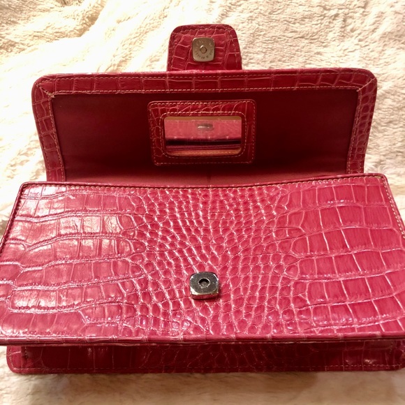 ✨S O L D✨ Liz Claiborne pink leather handbag - Picture 7 of 9